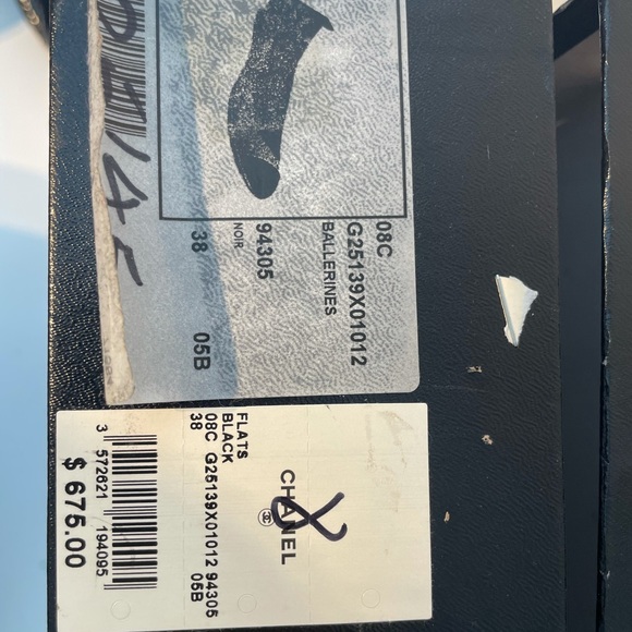 Chanel Women's Black Leather Cap Toe Ballet Flats CC Size 38 Like New - Picture 8 of 8